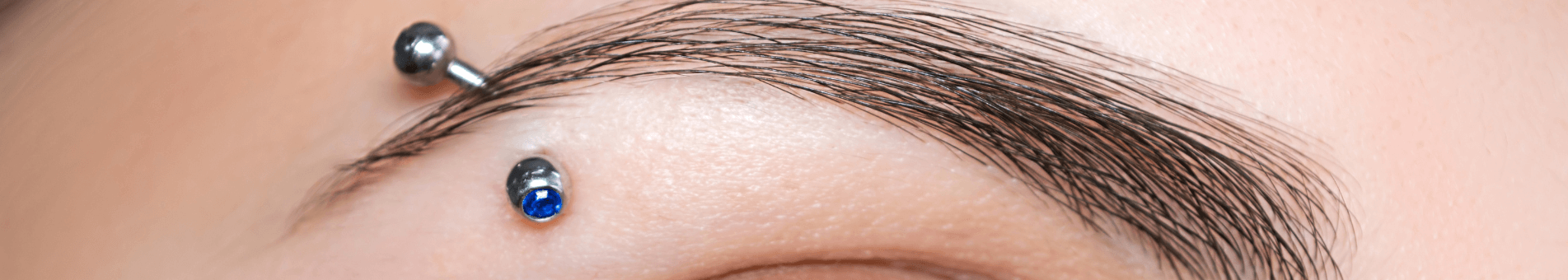 Das Augenbrauenpiercing